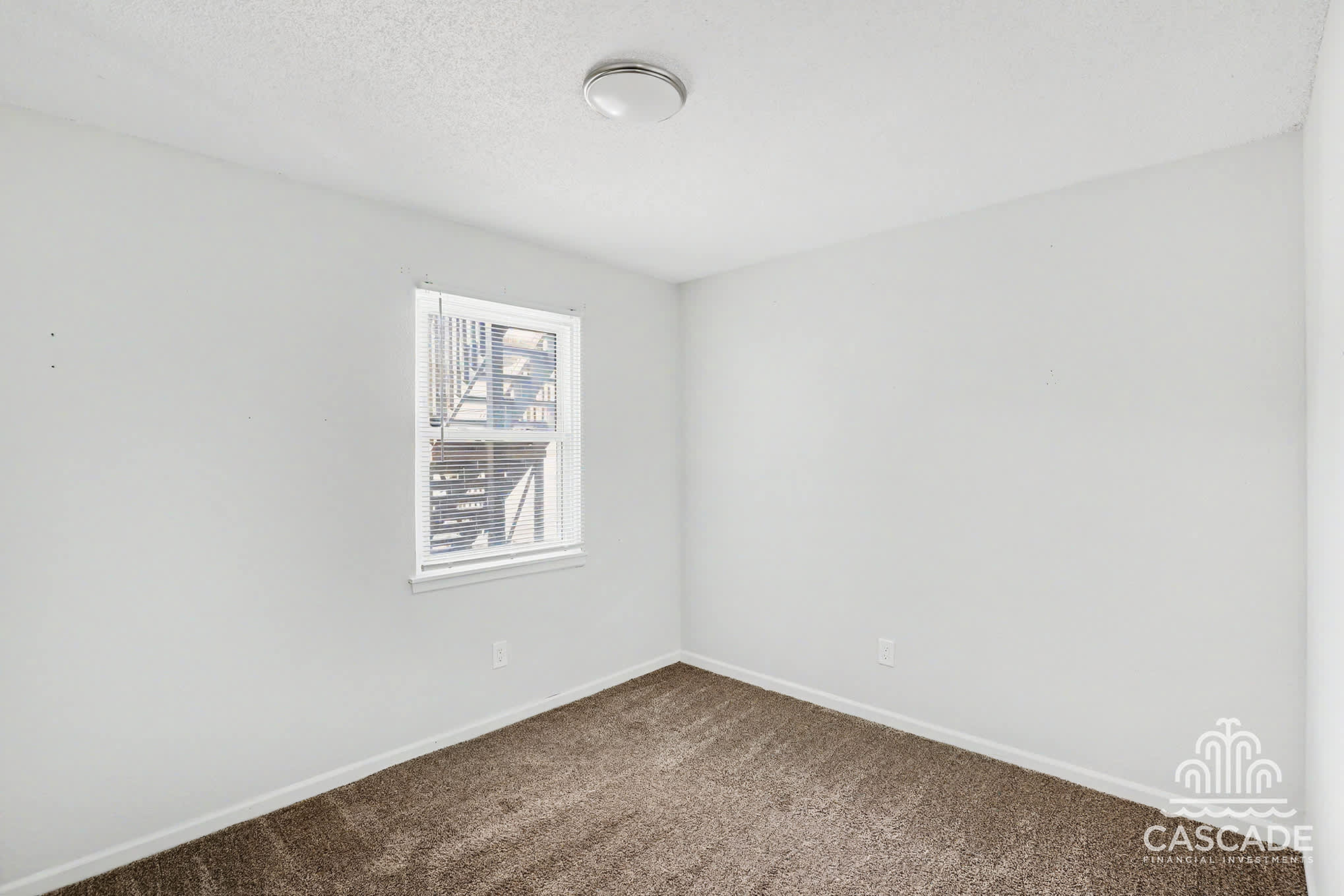 1032 NE Lindsay AvenueD – photo 5
