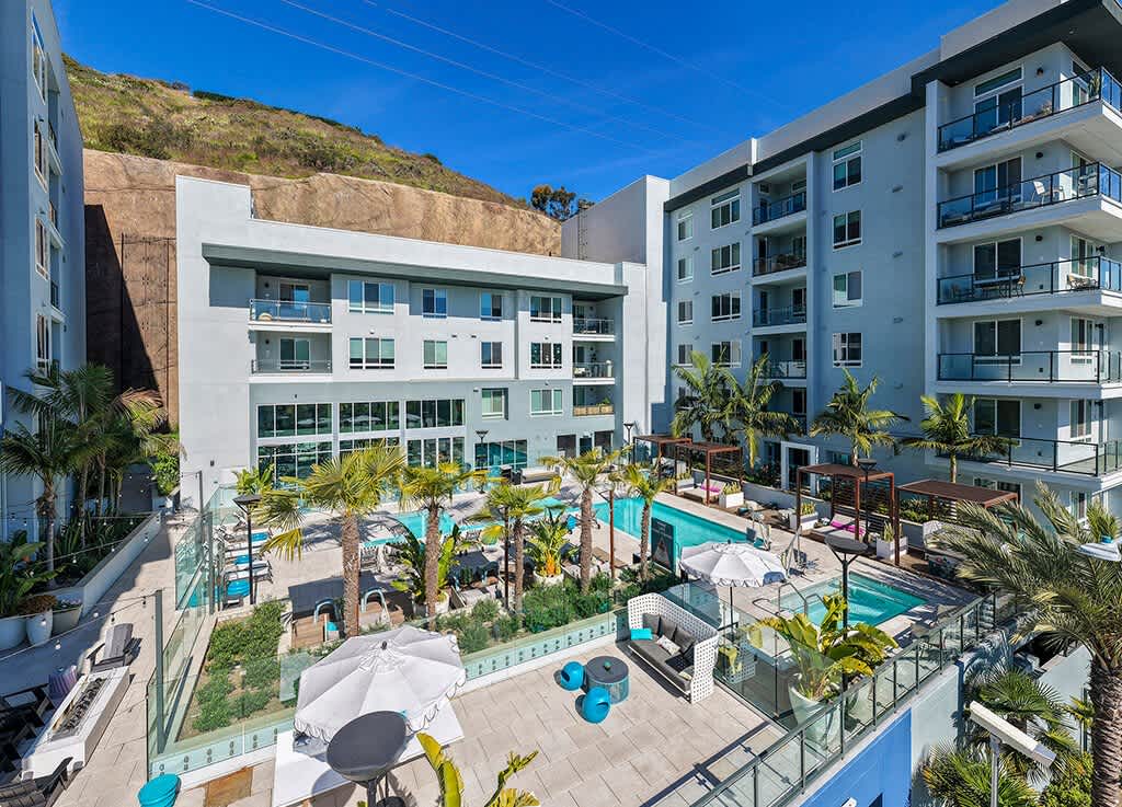 Rivair Apartment Homes – photo 2