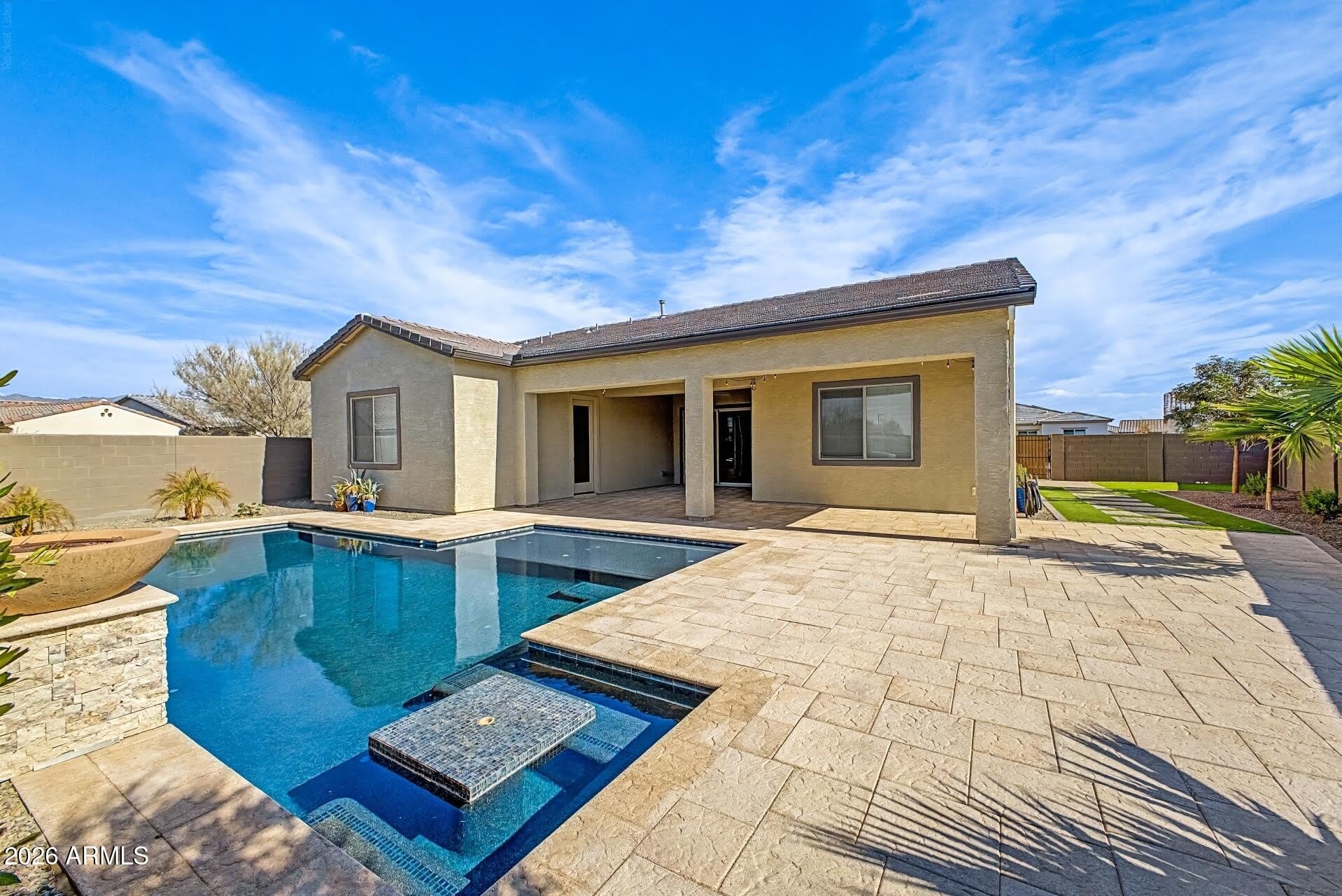 17864 W AMBERWOOD Drive – photo 1