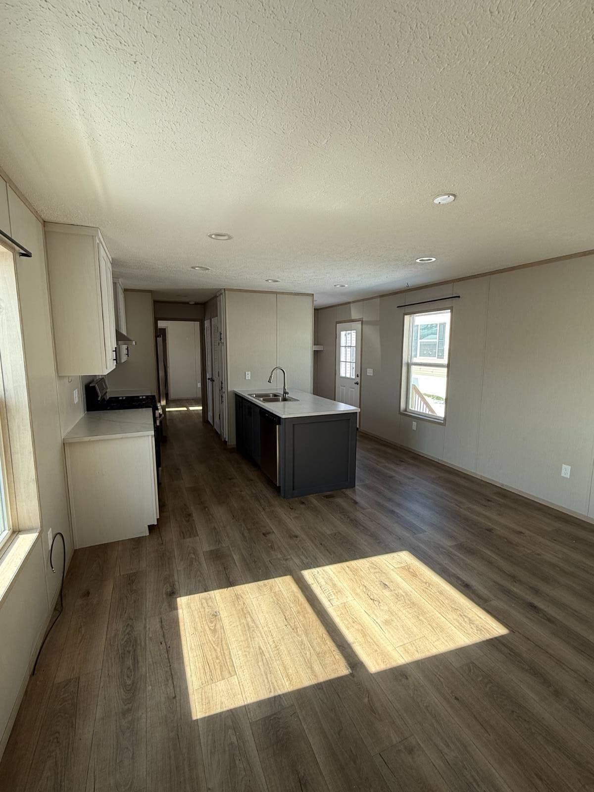 135 E Arlington – photo 2