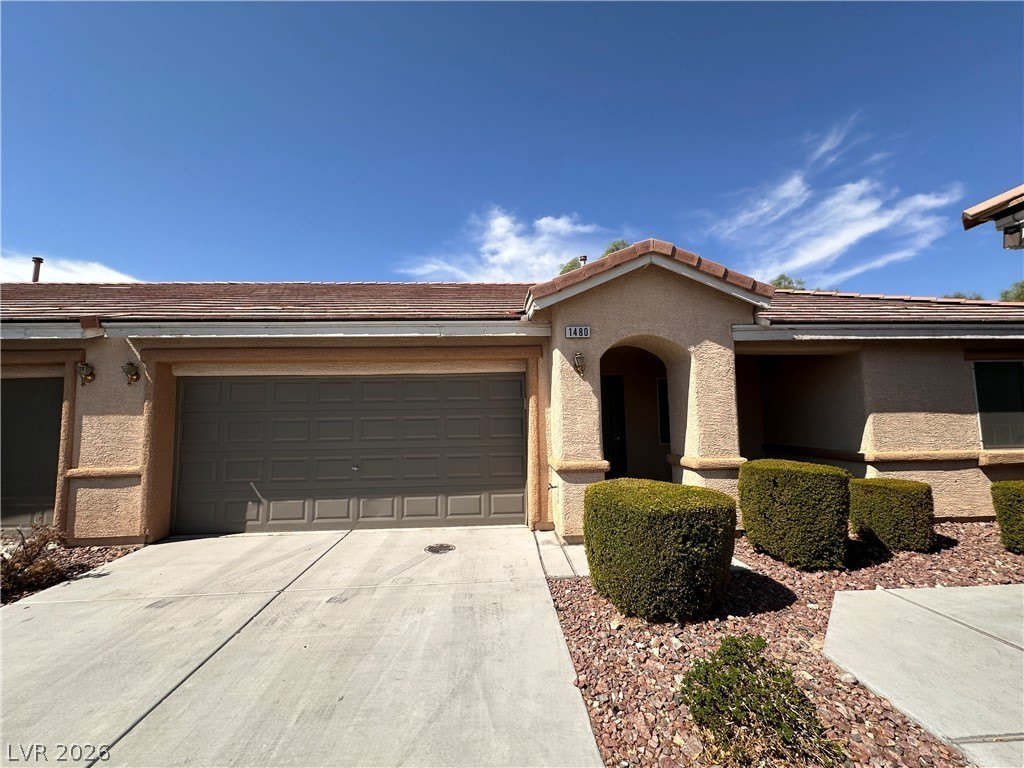 1480 Amitola Avenue – photo 1