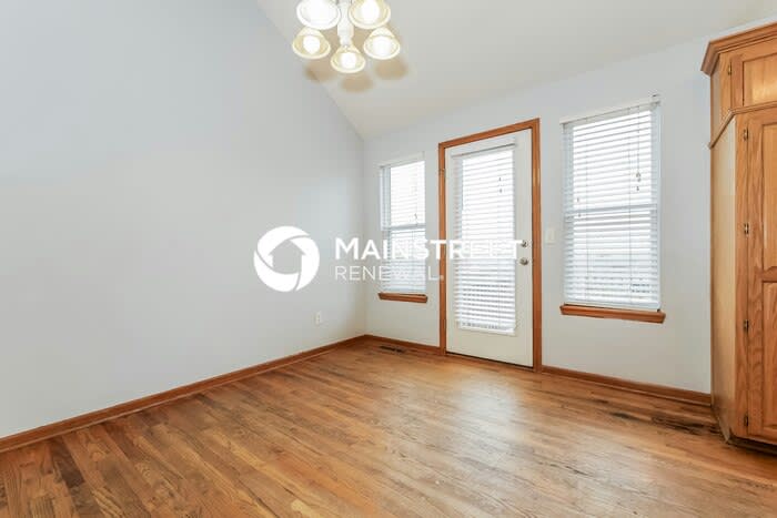 1004 Ambush Court – photo 5
