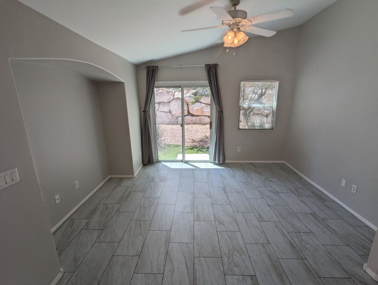 7629 CONCORD HEIGHTS ST – photo 4