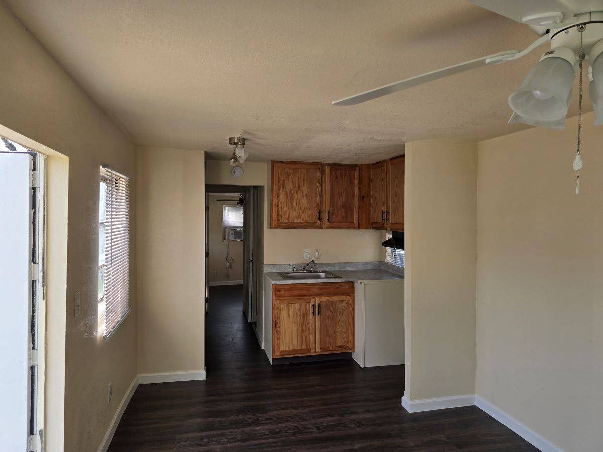11213 Arlene Ave – photo 3