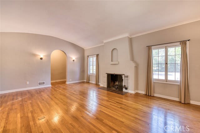1096 Armada Drive – photo 3