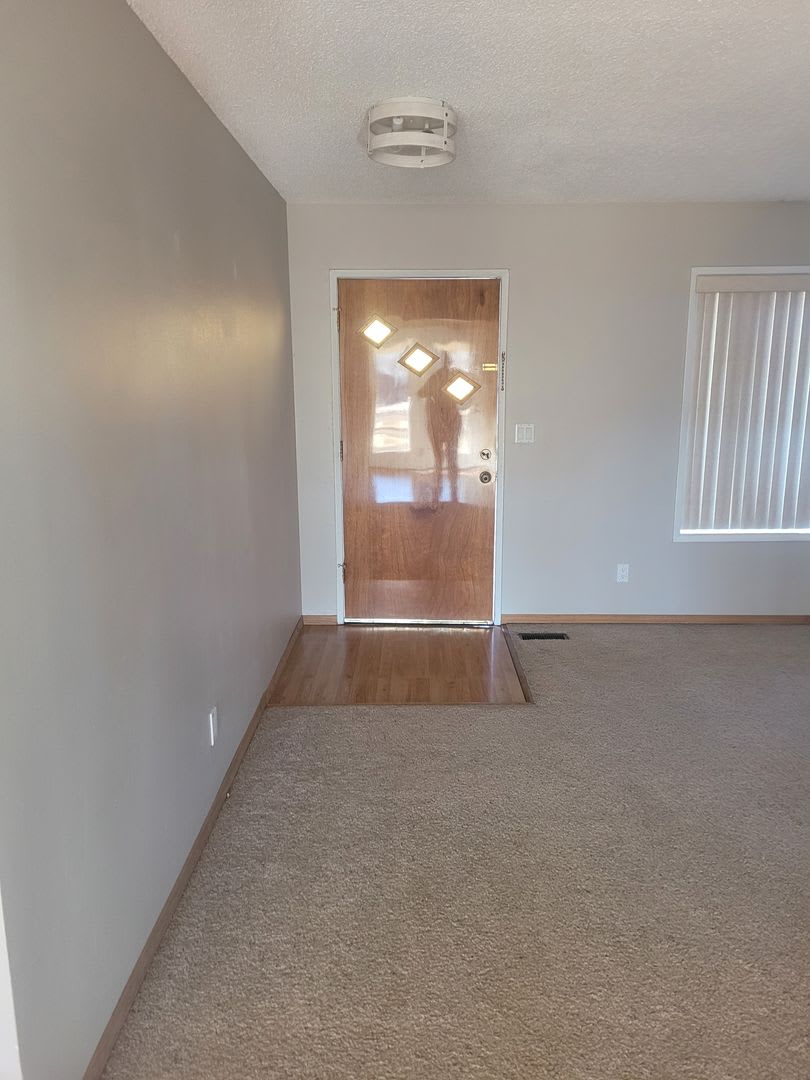 3 bedroom 2 bath – photo 4