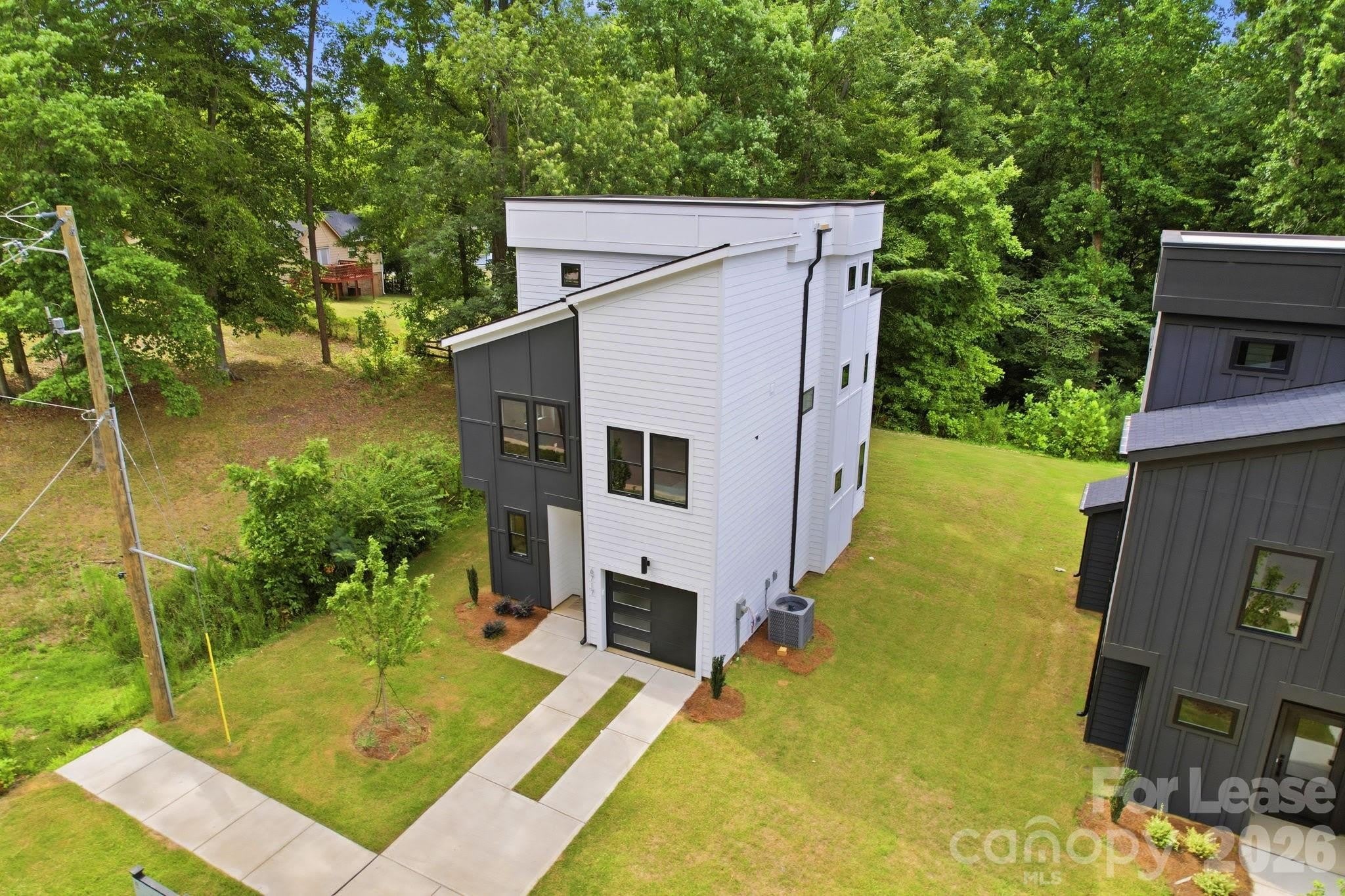 6717 Tracy Avenue – photo 3