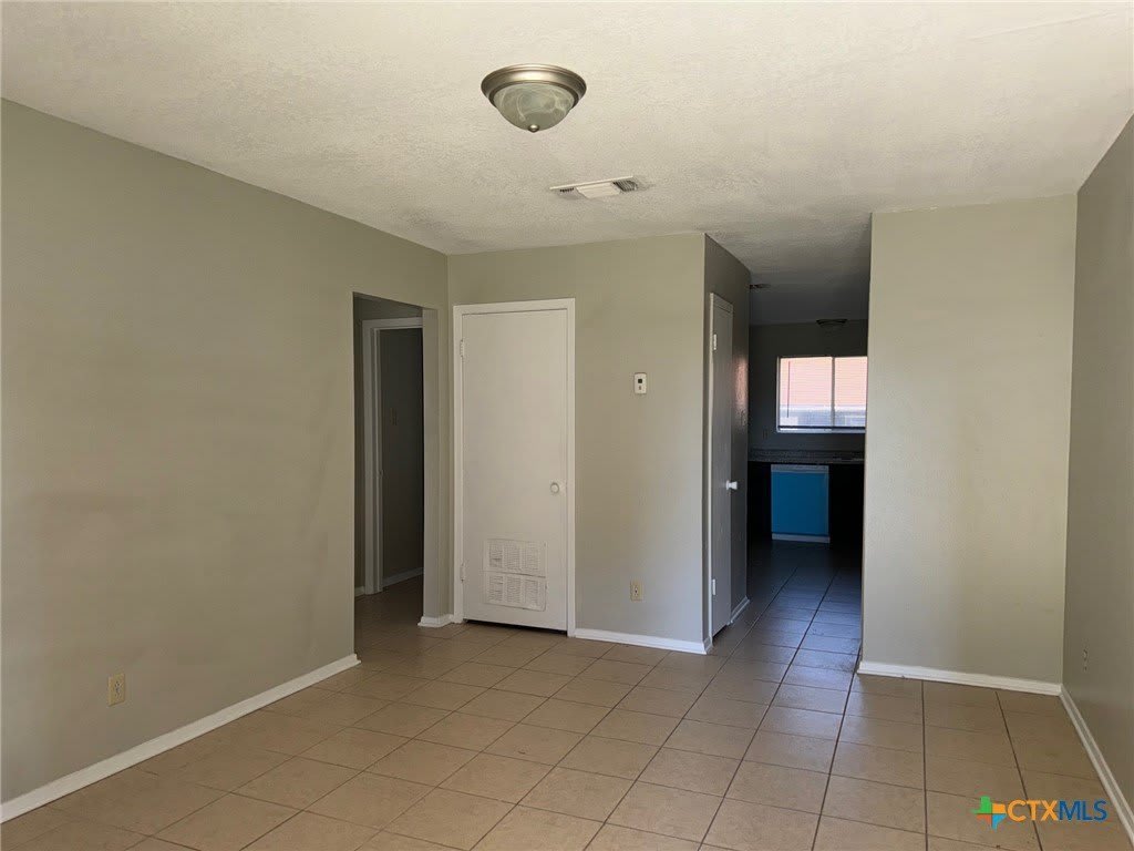 1207 Charisse Street – photo 4