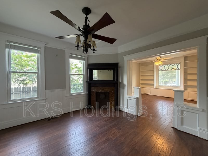1110 Park Ave – photo 3
