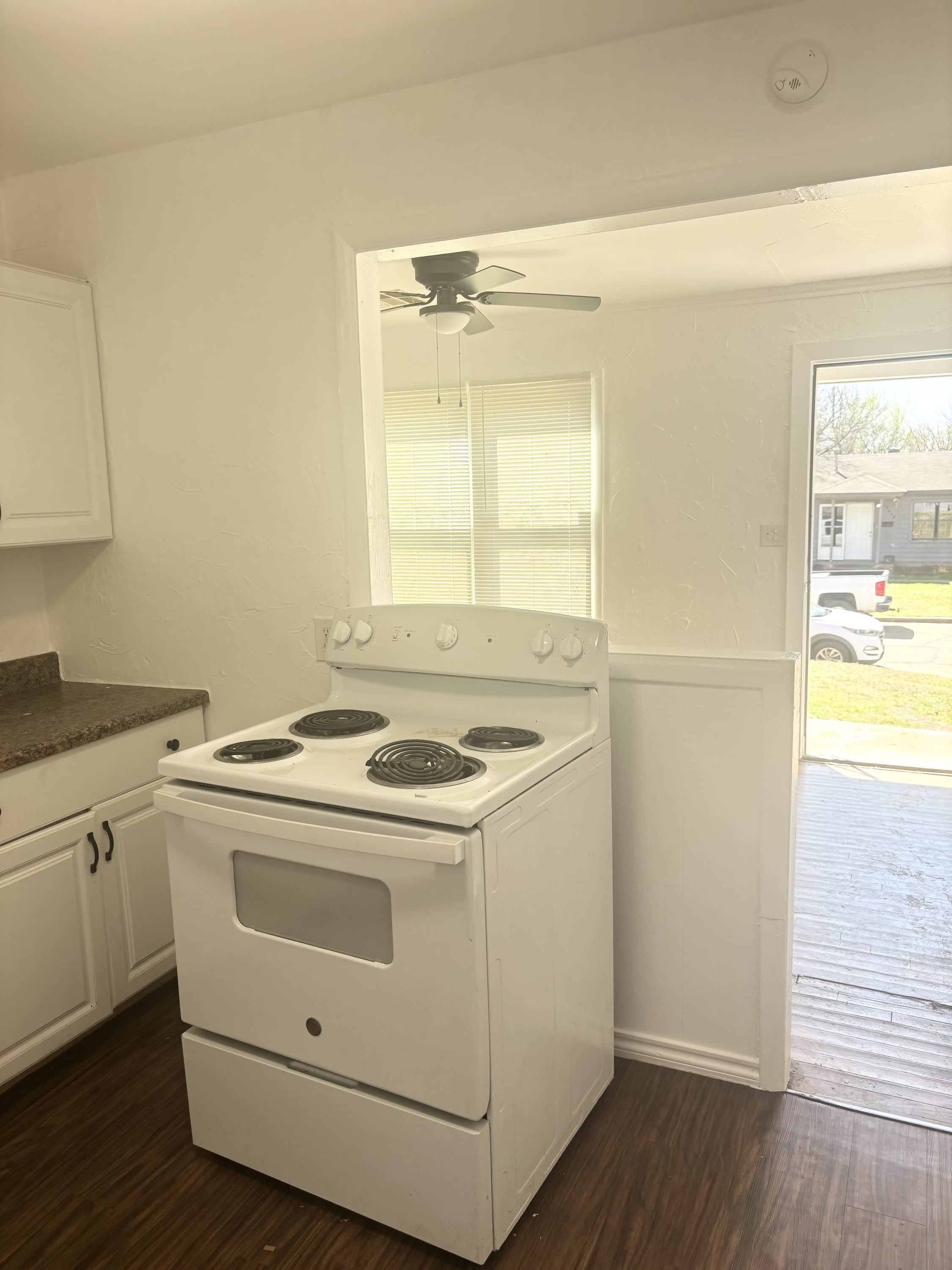 3049 Northeast 15th Street – photo 4