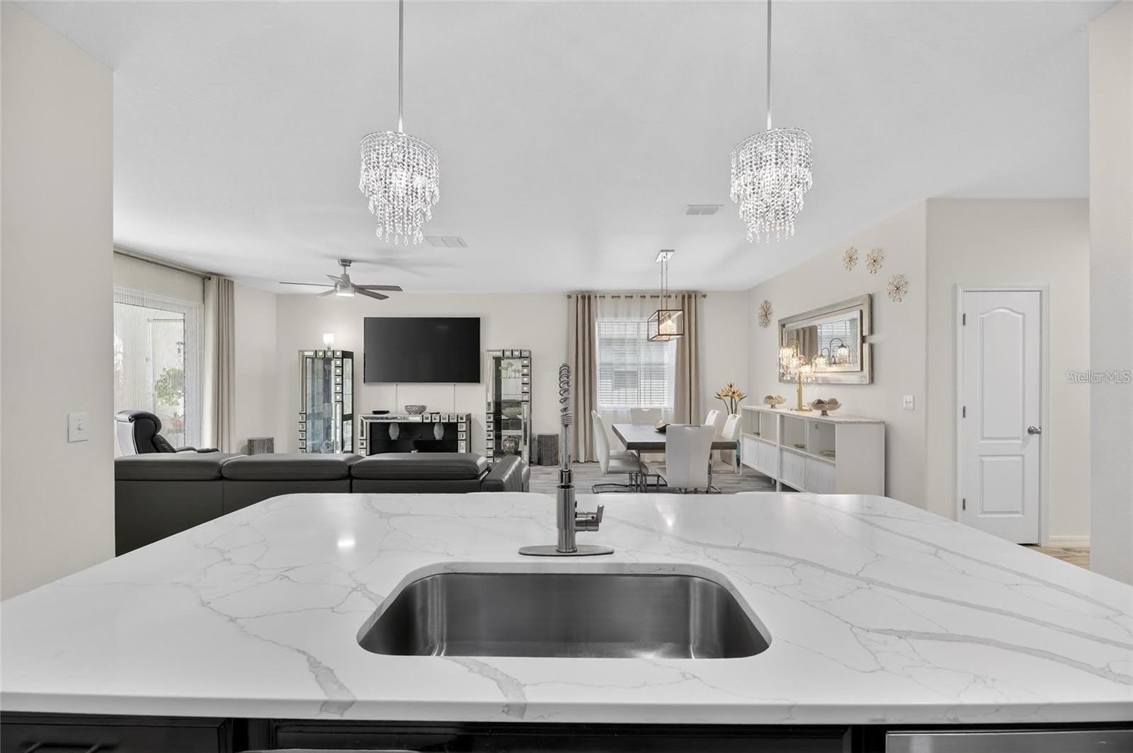 12113 ECHO BASIN Cove – photo 5