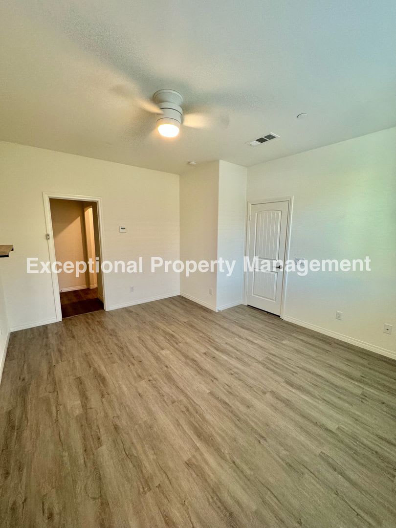 1 Bed 1 Bath Adu – photo 5