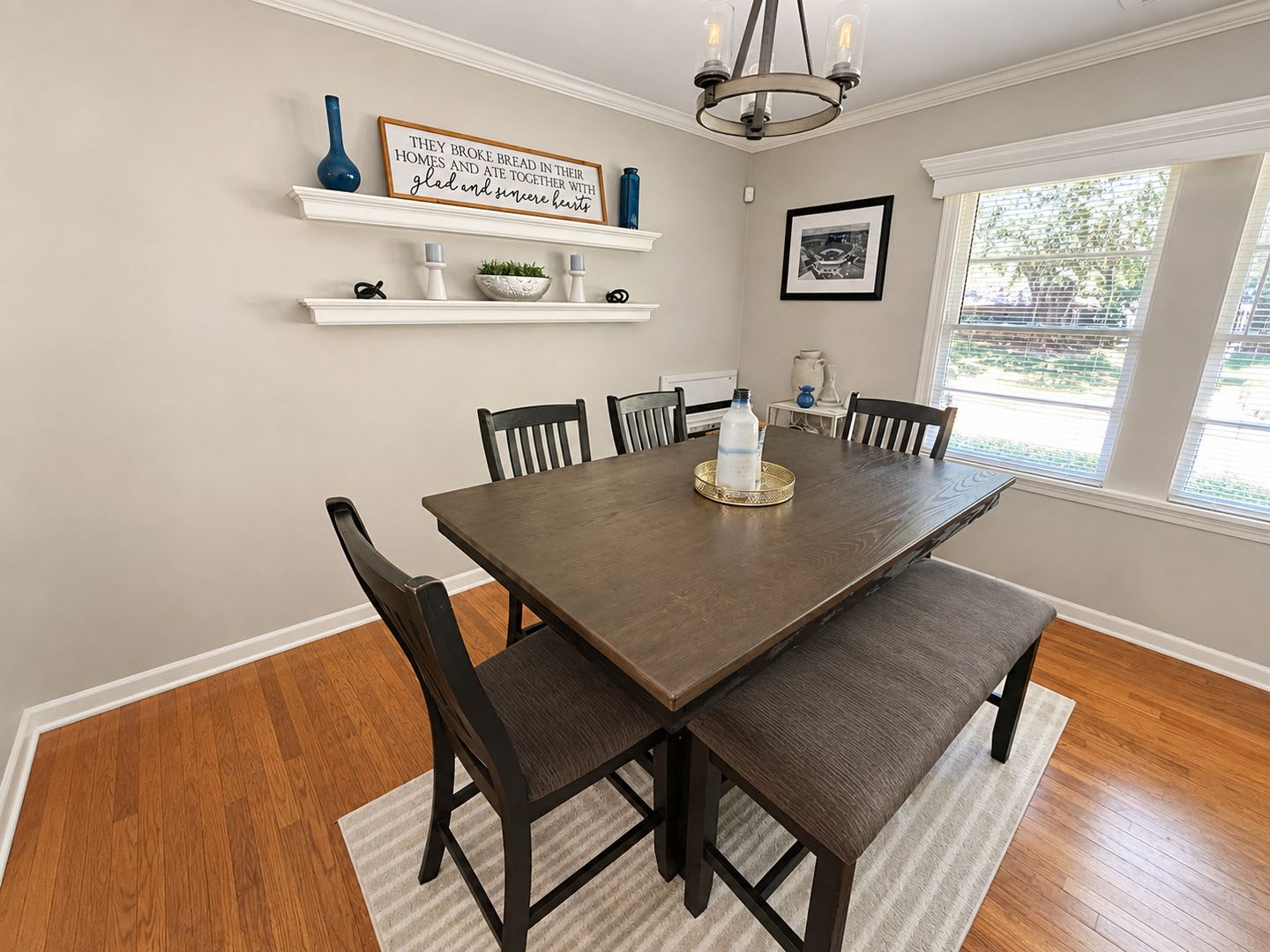 FULLY FURNISHED SHORT TERM RENTAL- LAWN SERVICE INCLUDED – photo 3