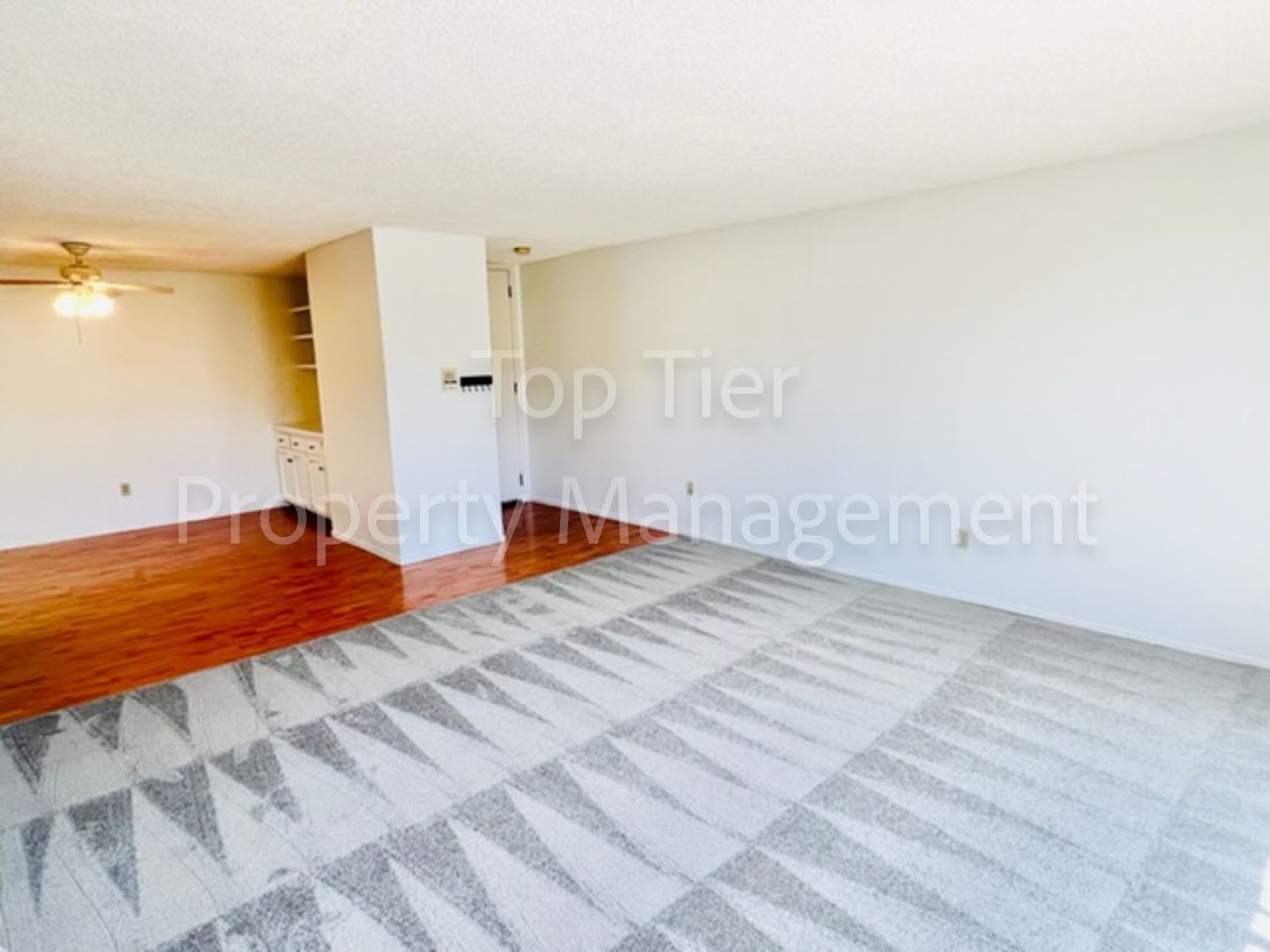 Nice 2Bd 2Bth 1180Sf End Unit Condo In University Heights Available Now – photo 4
