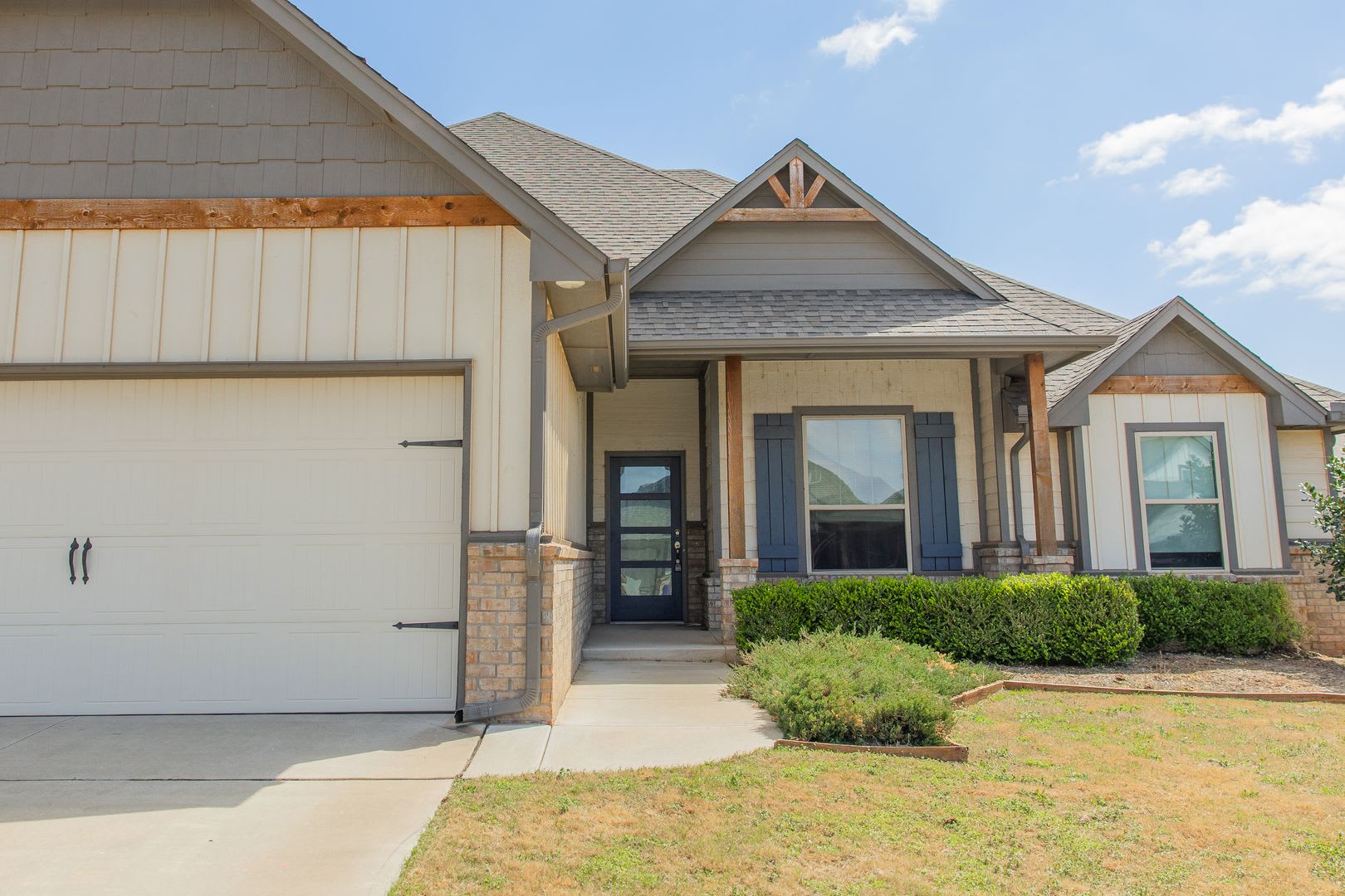 BEAUTIFUL 5 BED HOME FOR LEASE – photo 4