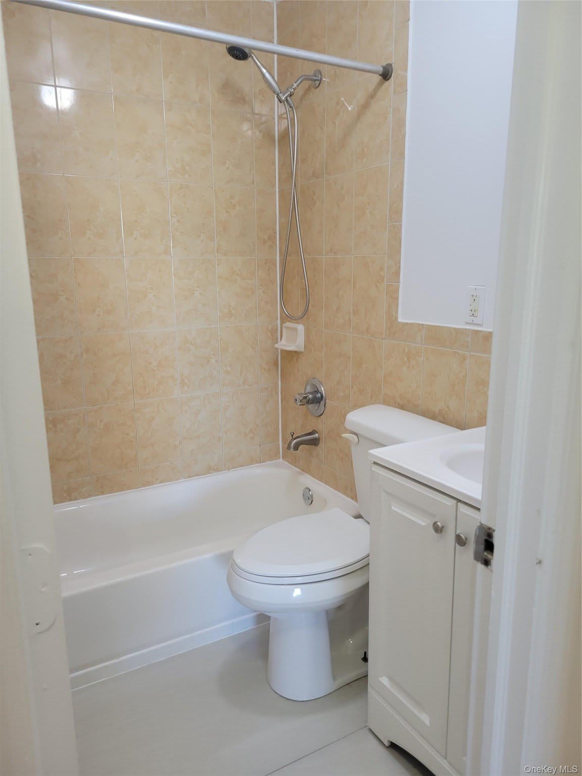 2407 Barker Avenue – photo 5