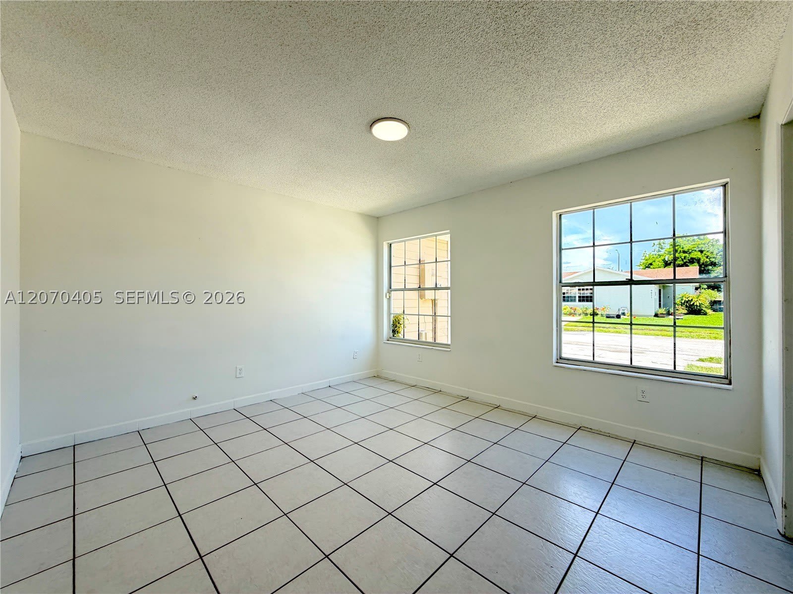 9850 W Heather Ln – photo 5