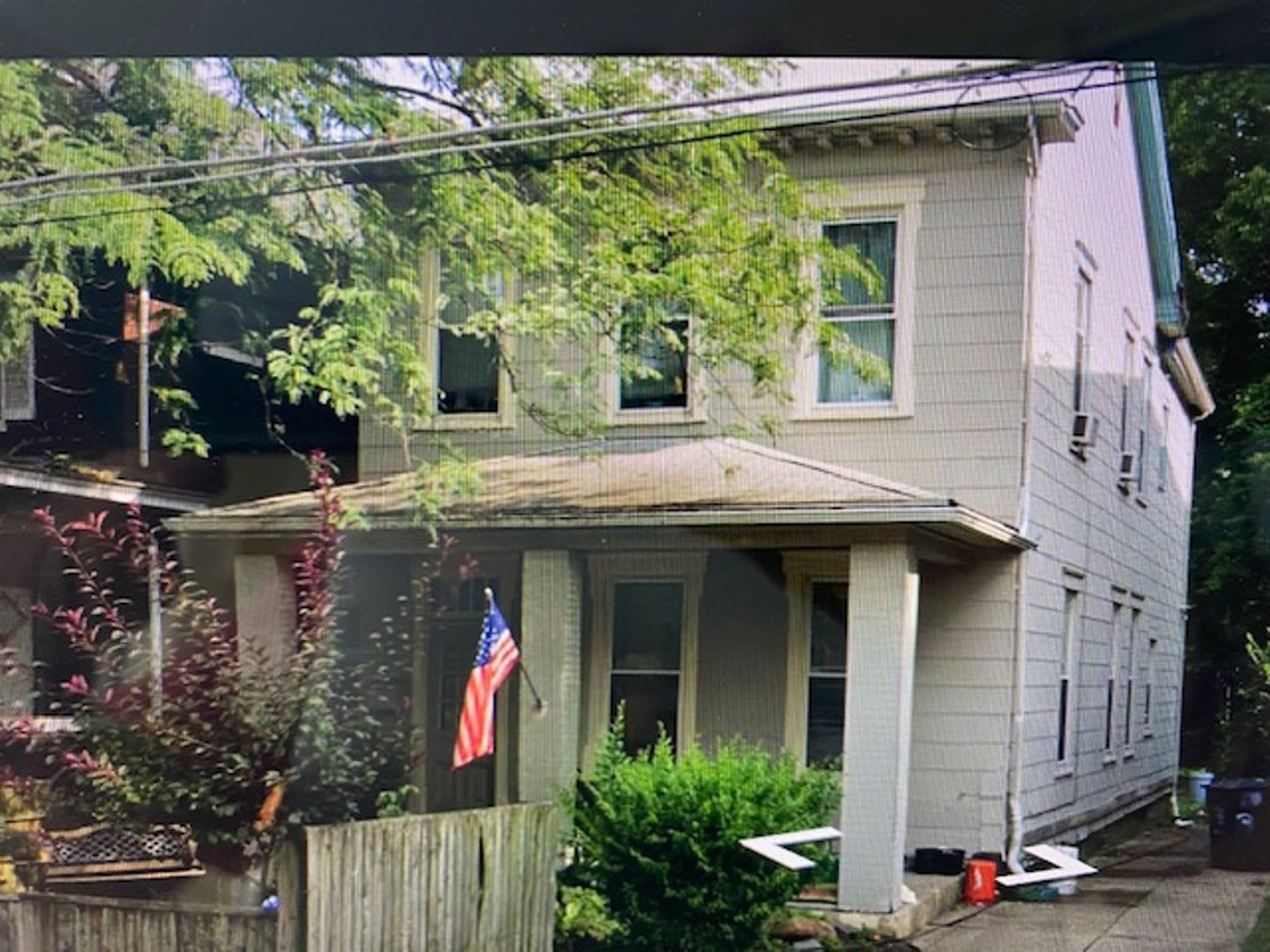 Family home – photo 2