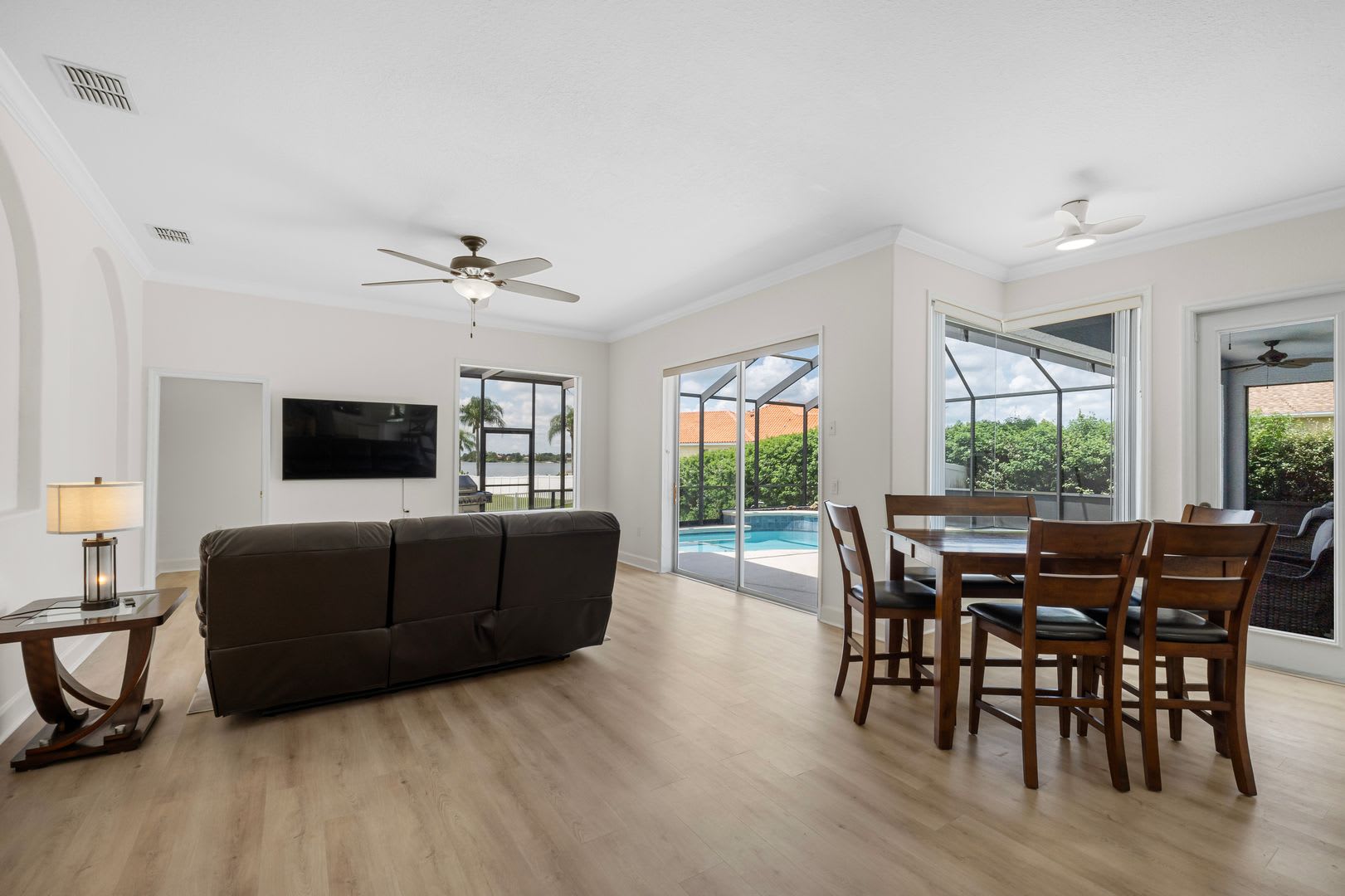 Exclusive Pool Home on Lake Bess – photo 3