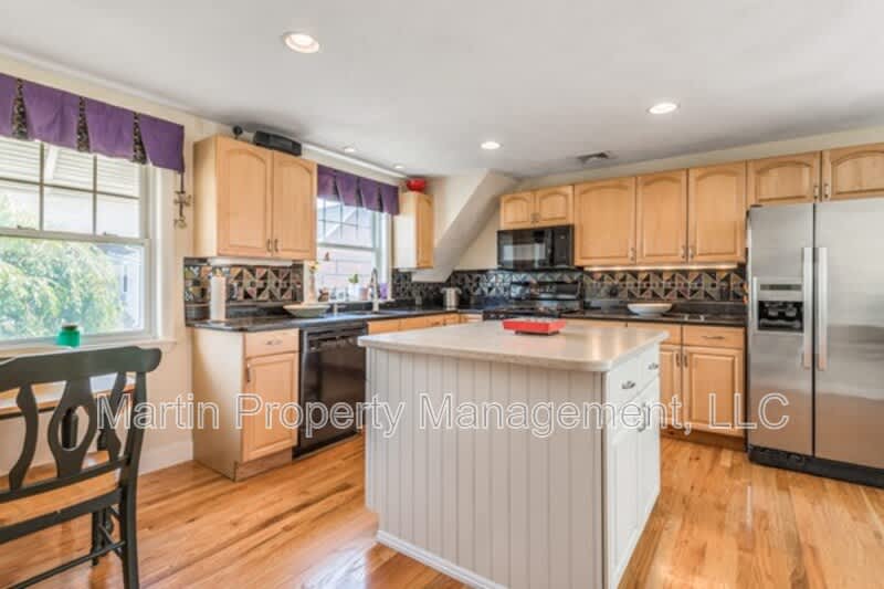 34 Vine Street – photo 2