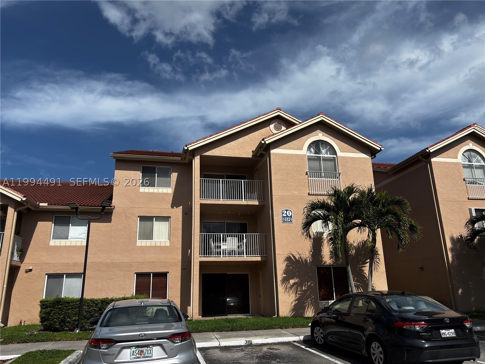 10521 SW 158th Ct – photo 2