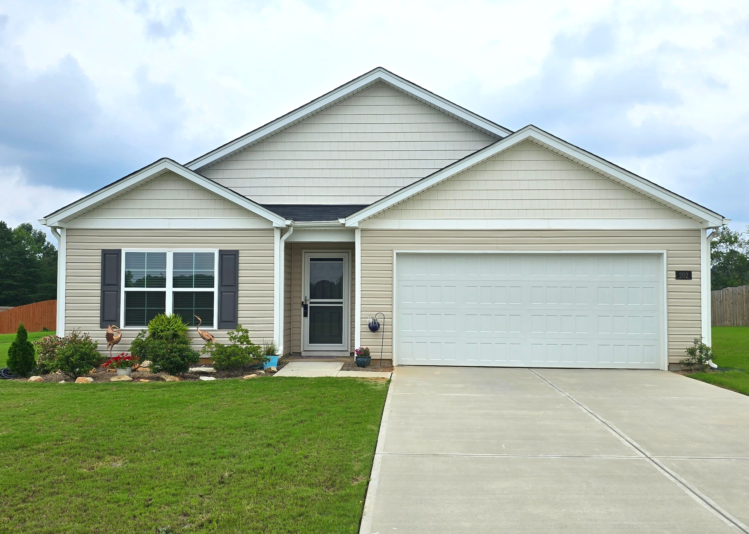 202 Alamos Avenue – photo 1