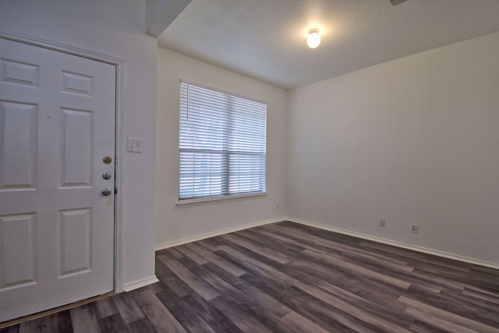 Spacious 3 Bed in Waterleaf of Kyle – photo 5