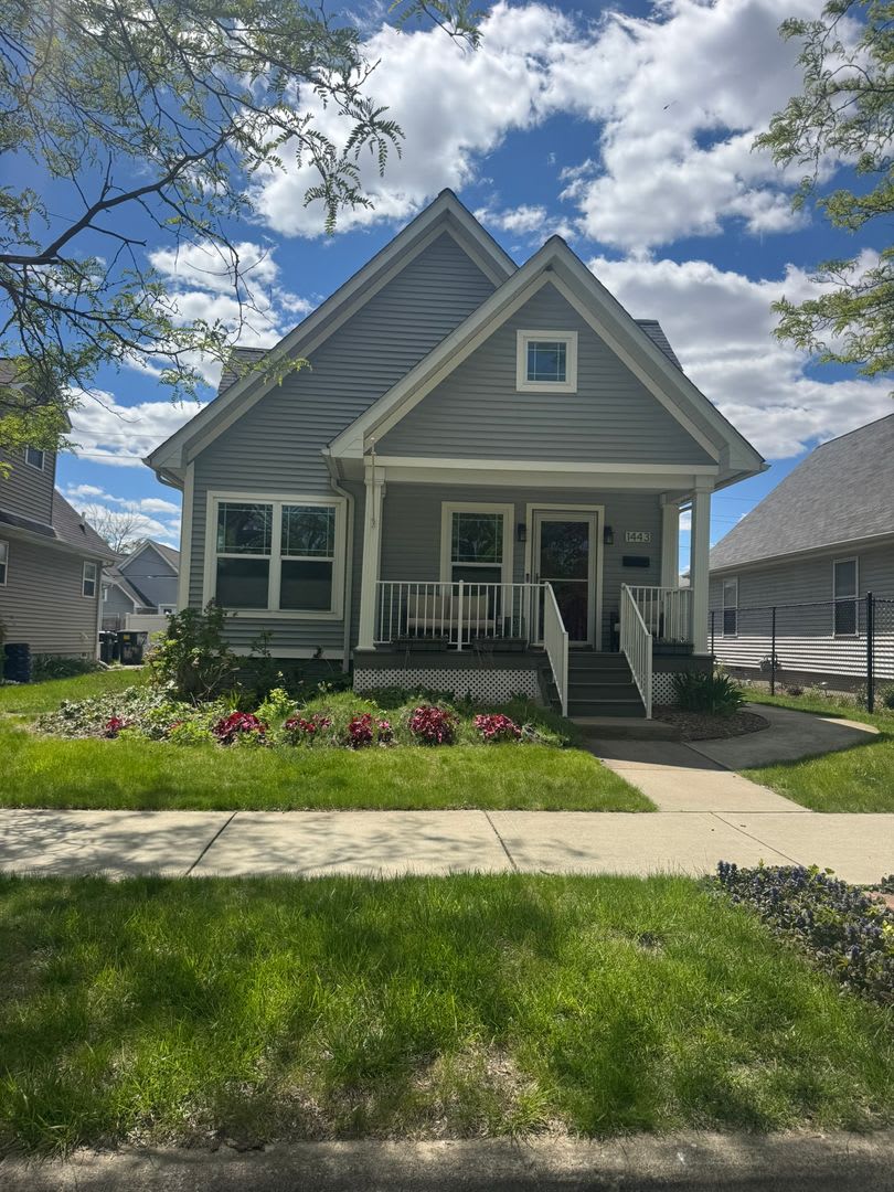 Corktown 3 Bedroom Home Near the Detroit River! – photo 2