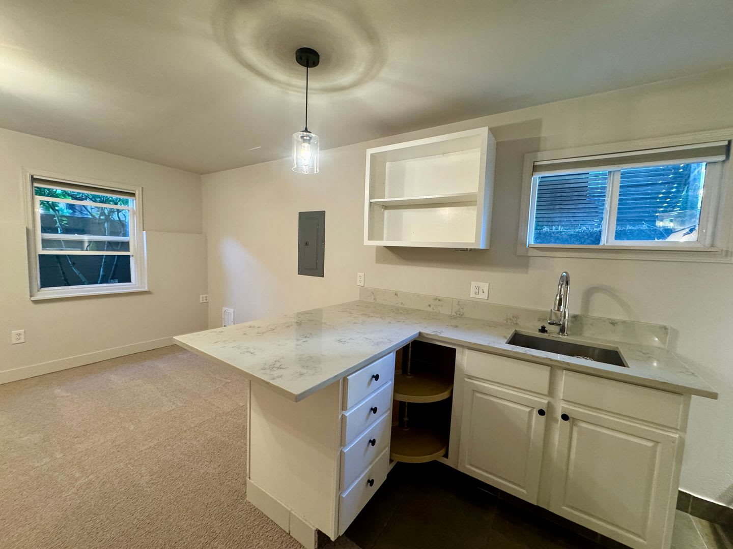 1 Bed 1 Bath Condo Walk Score 92 – photo 3