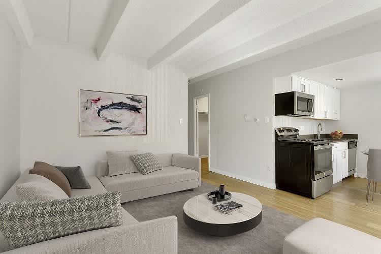 950 Lafayette – photo 2