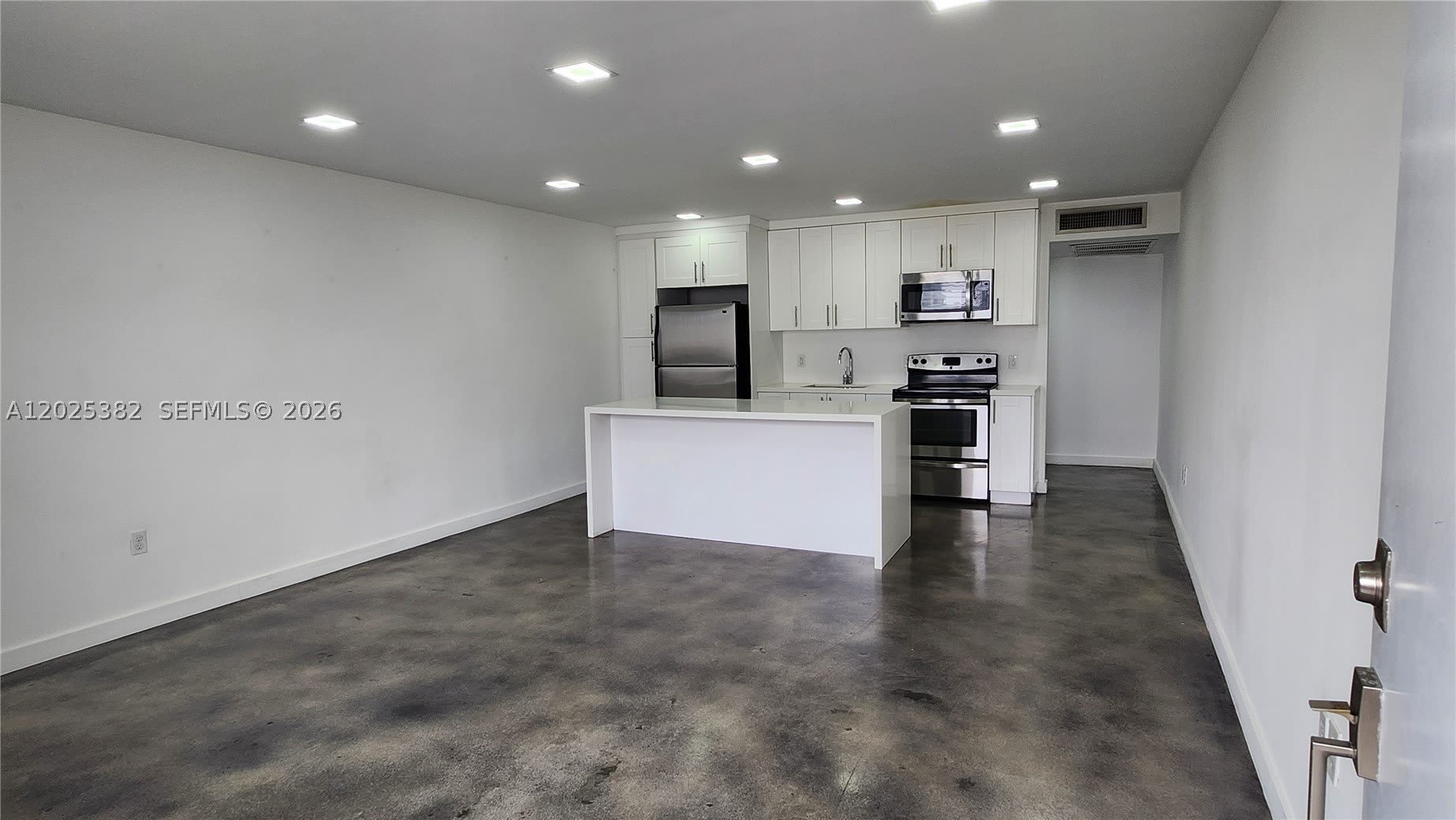 1770 79th St Cswy – photo 2