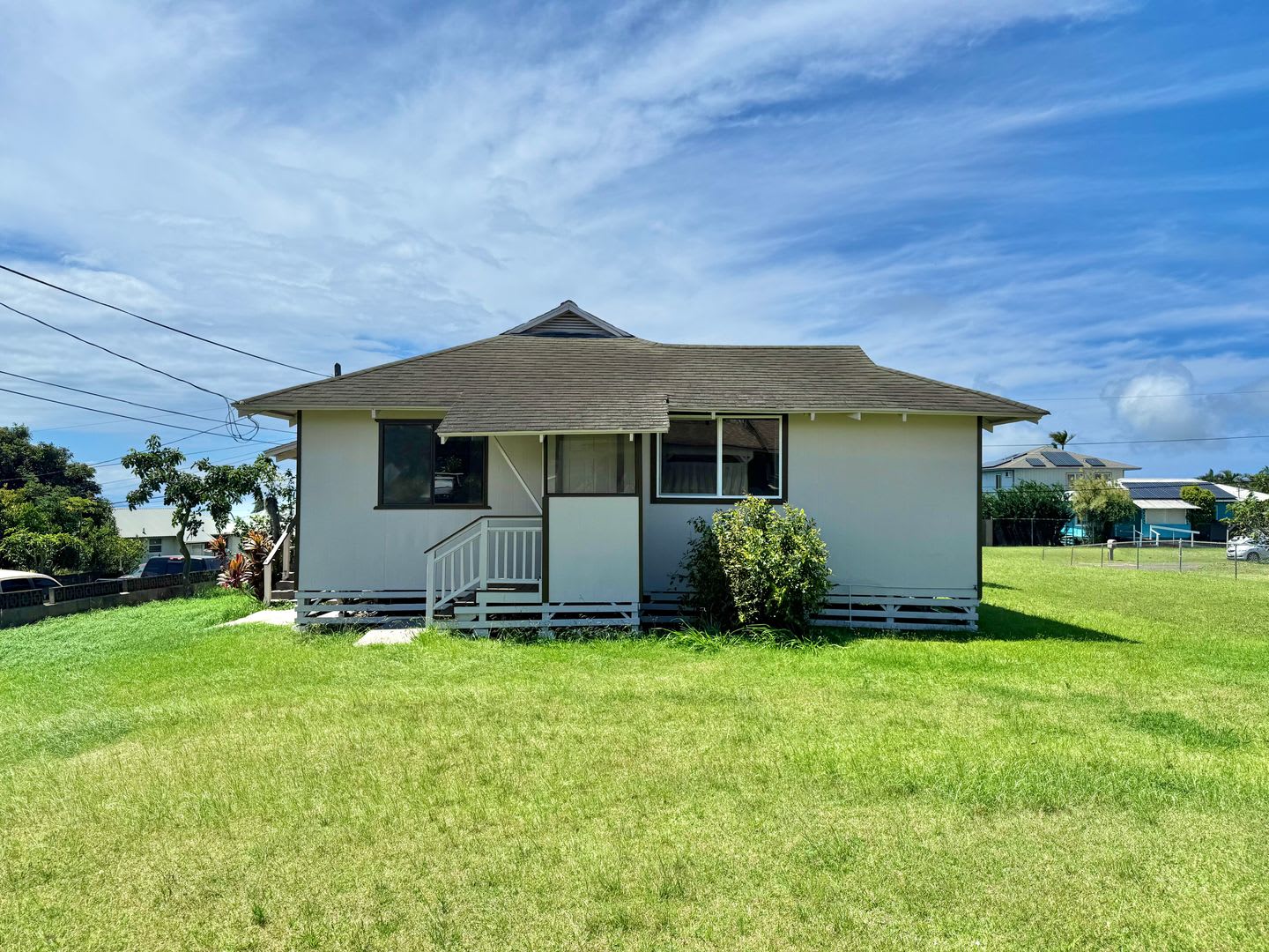 Newly Renovated 3 Bedroom / 2 Bathroom Home in Haliimaile! – photo 1
