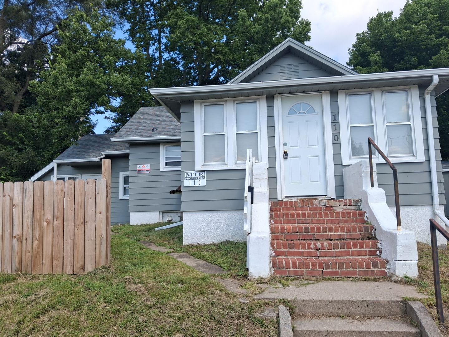 110 S Wilmoth – photo 1