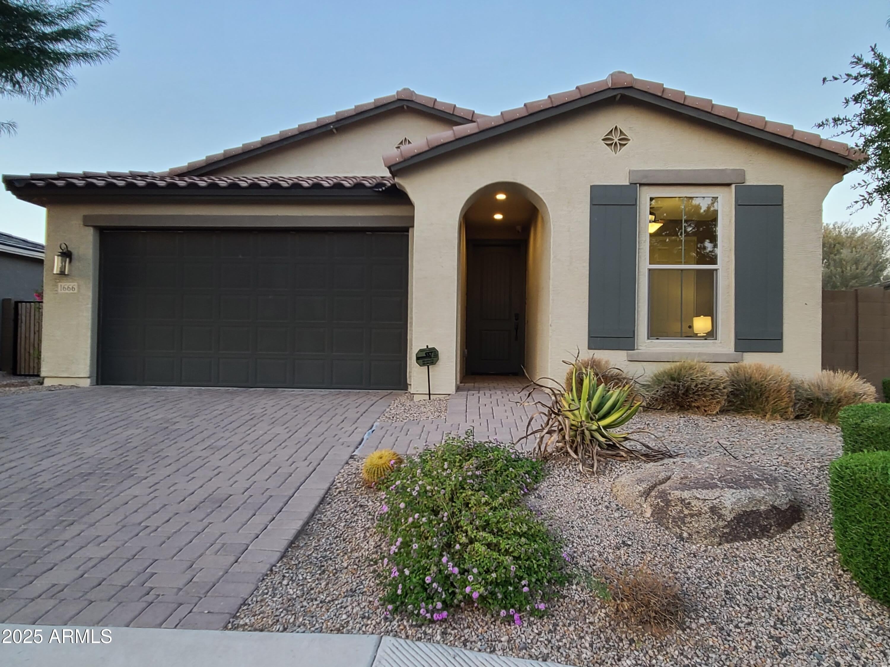 1666 E Lee Drive – photo 1
