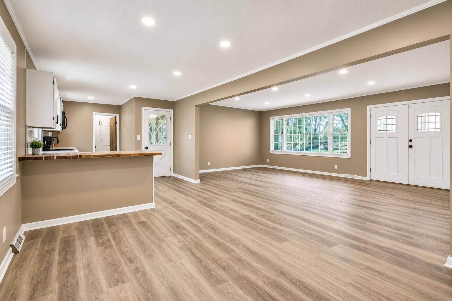 129 Hillwood Drive – photo 3