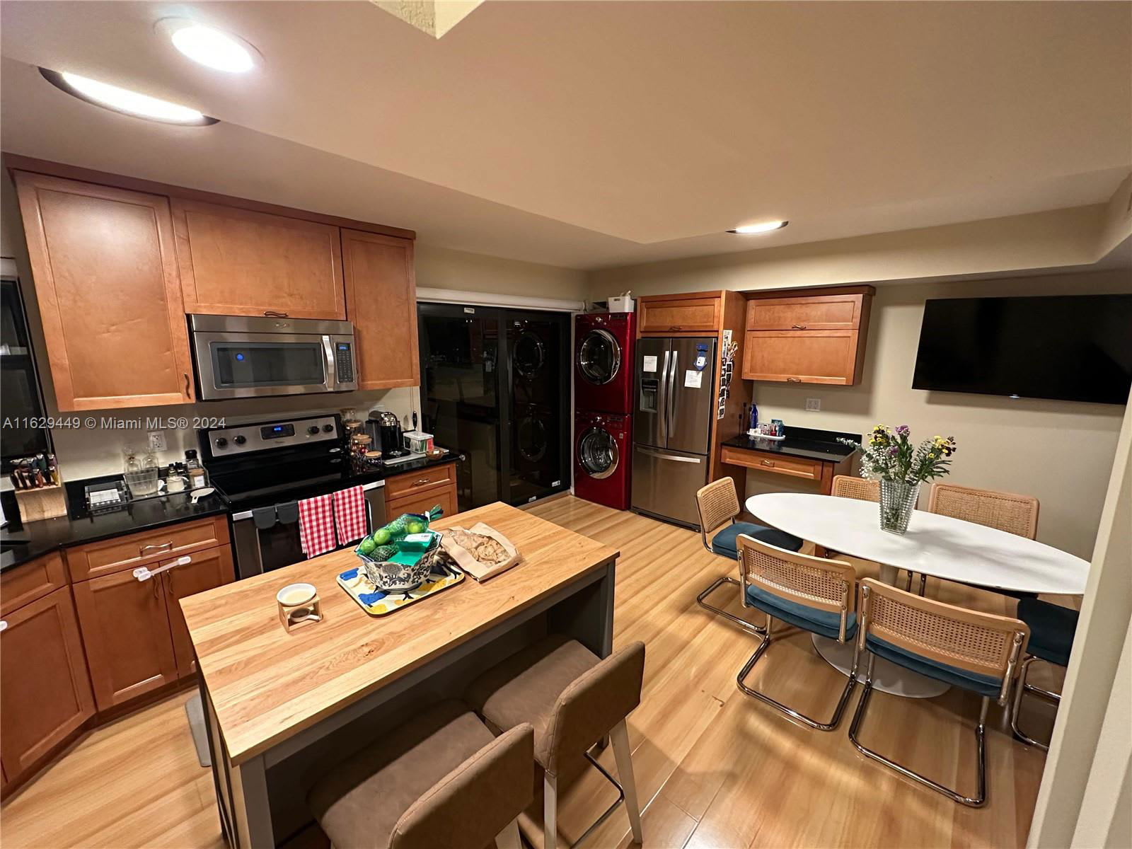 400 Valencia Avenue – photo 2