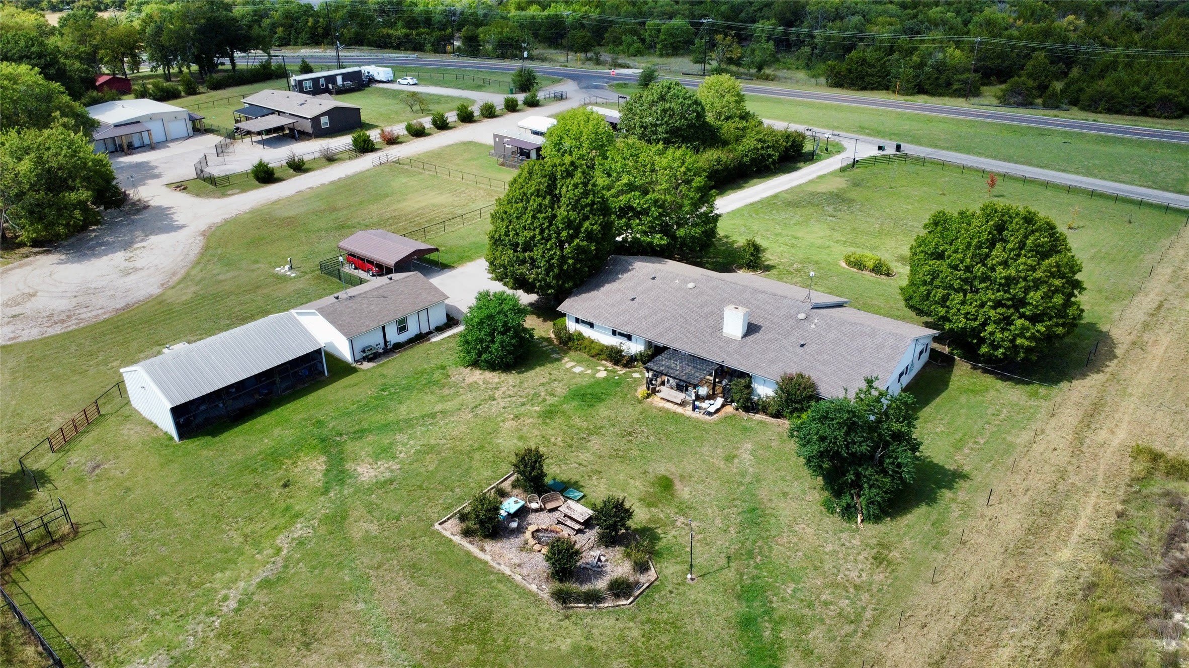 2252 County Road 342 – photo 3