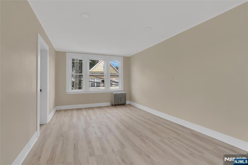 252 River Drive – photo 4