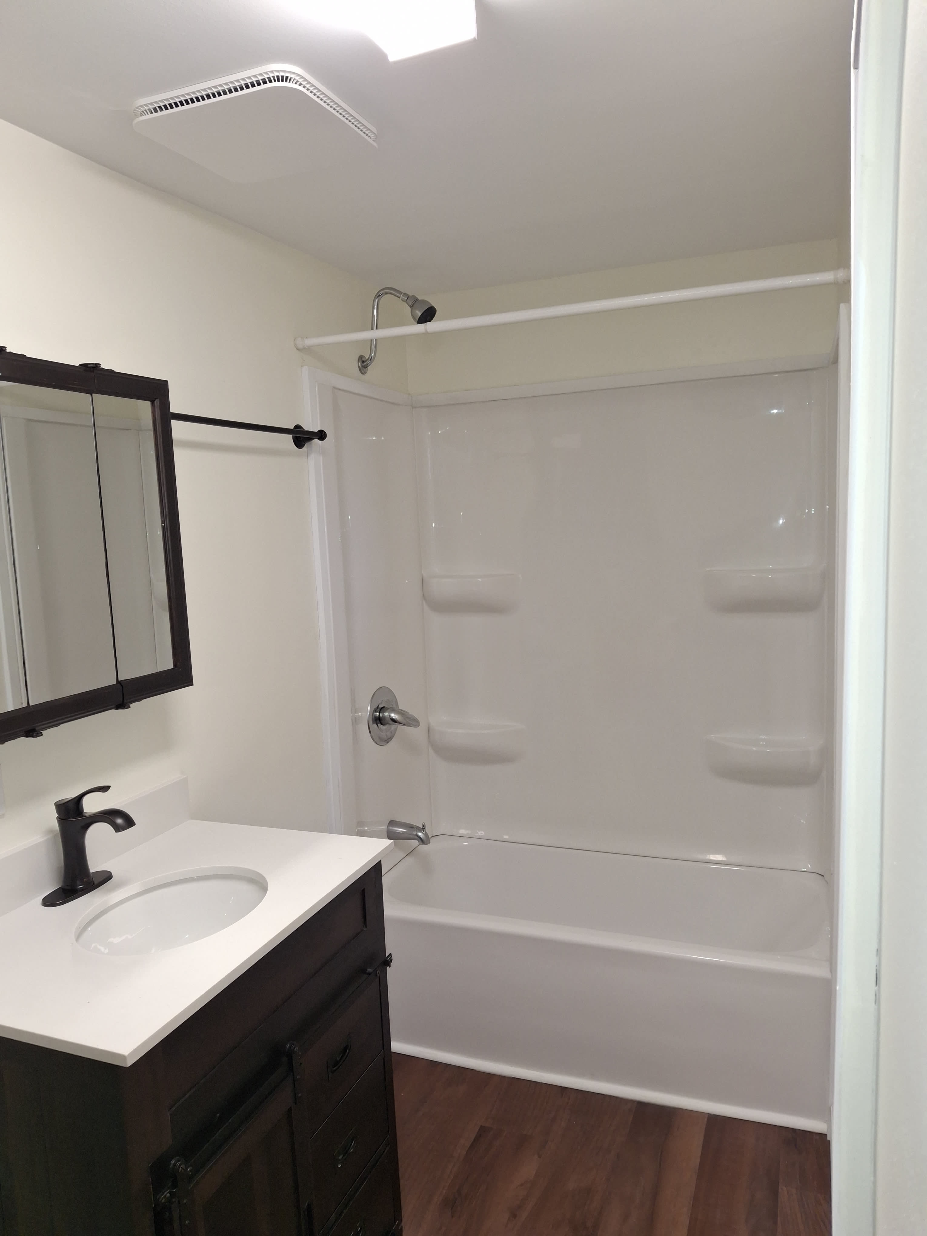 48 West High Street – photo 3