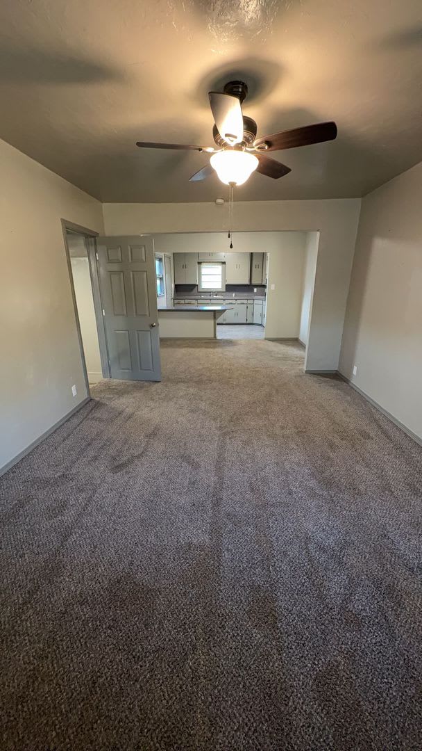 230 E Hickory – photo 5