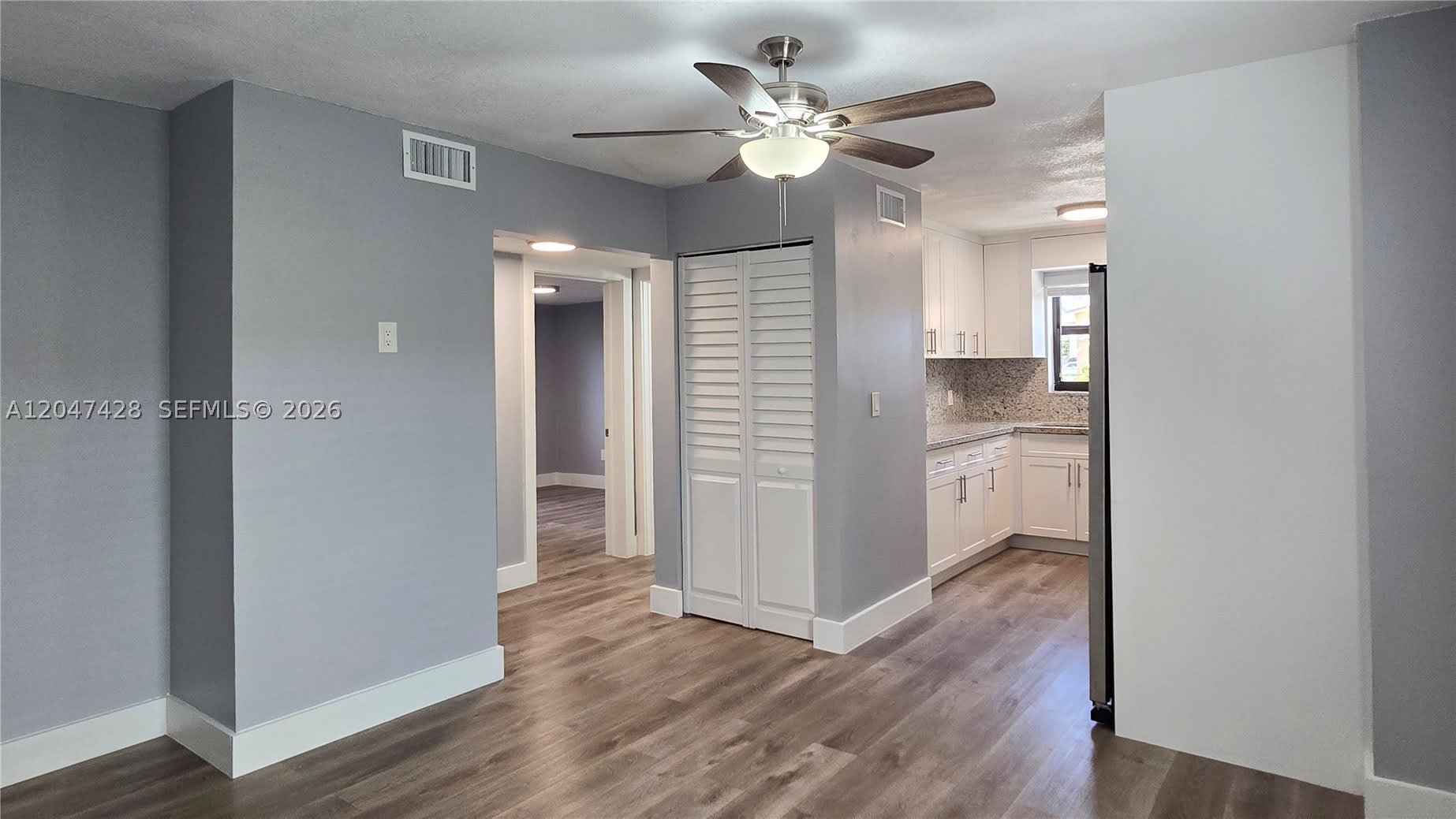 50 W 28th St – photo 2