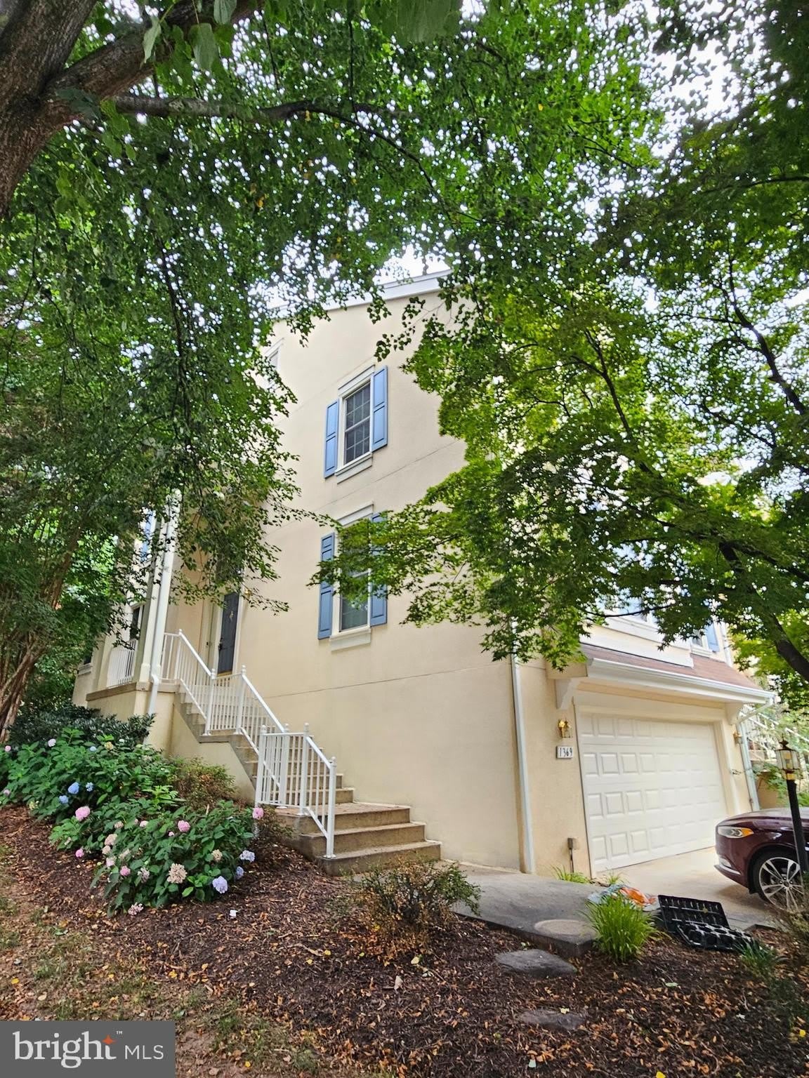 1369 PARK GARDEN Lane – photo 2