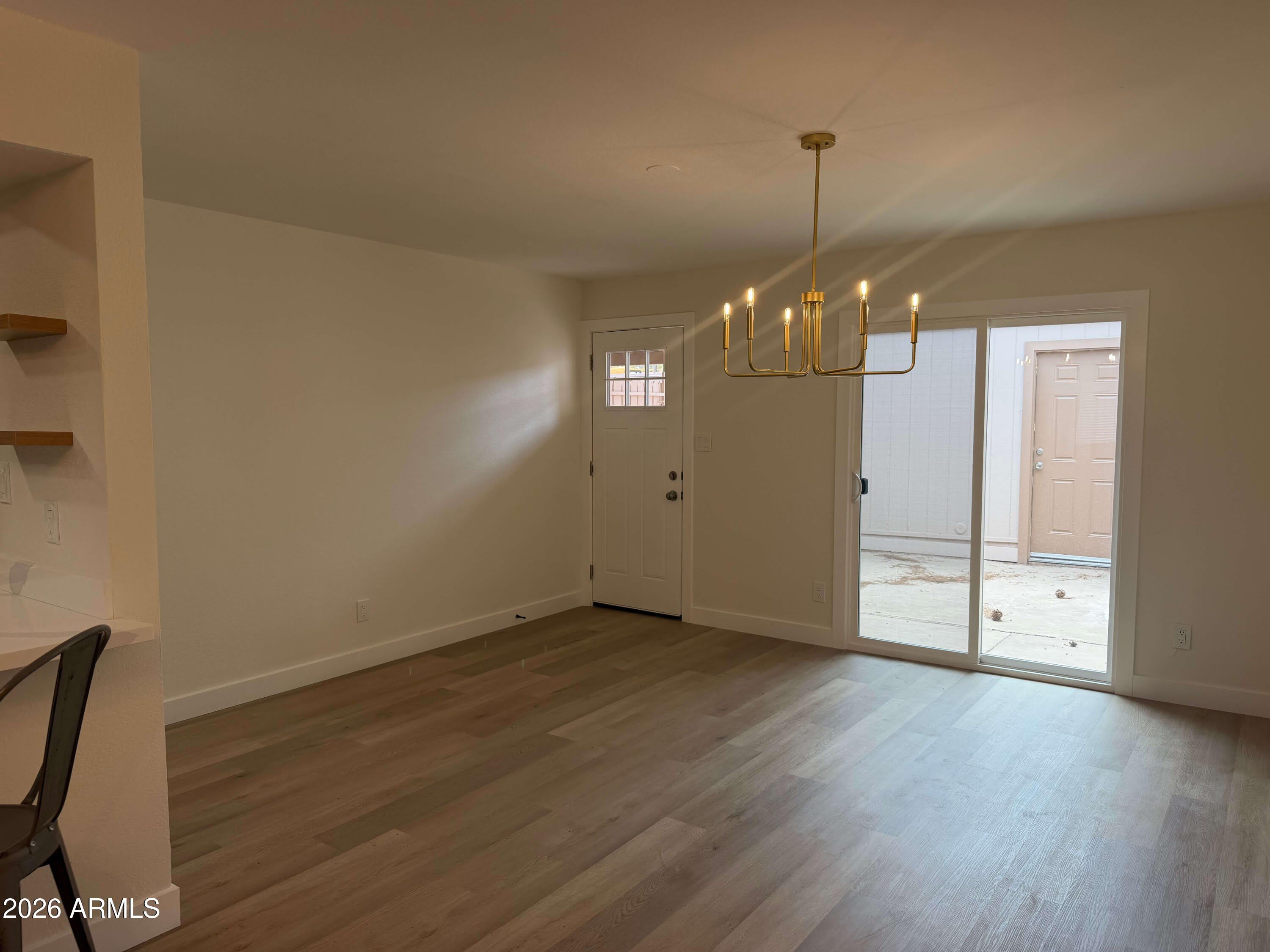 943 N Revere – photo 5