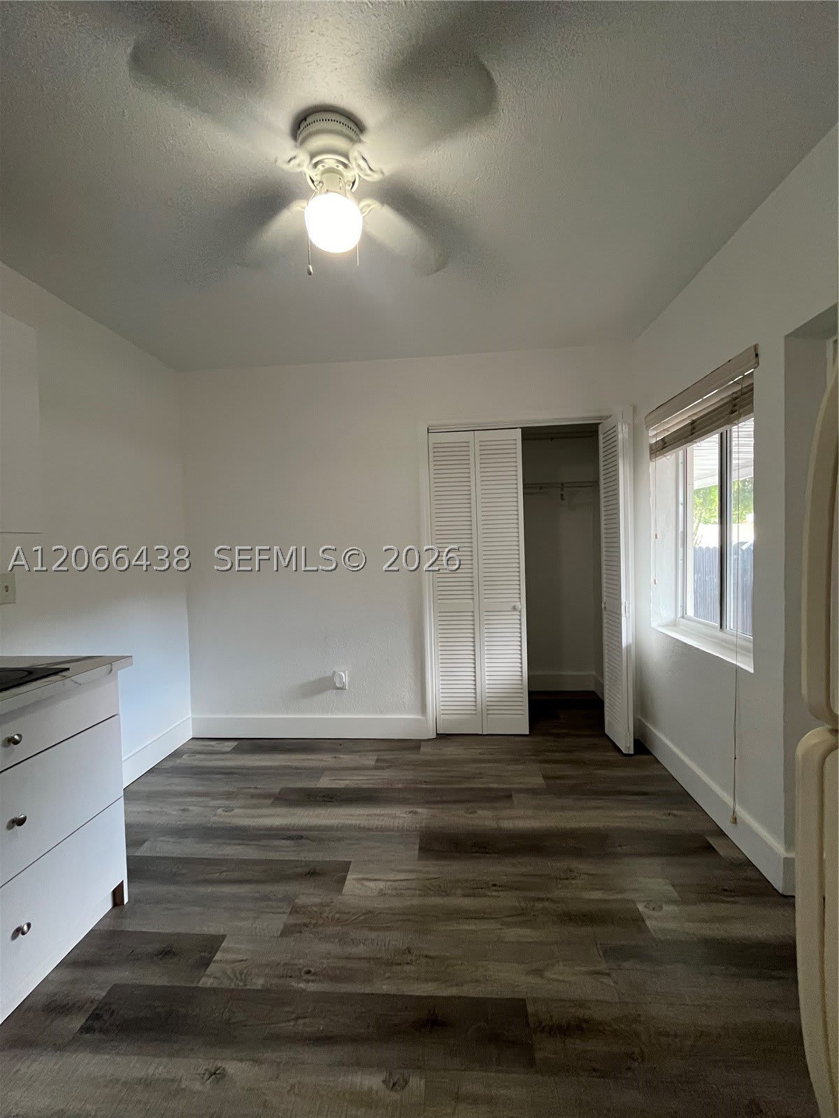 160 W 60th St – photo 3