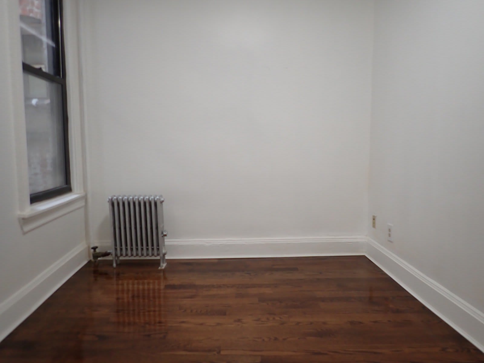 1559 EASTERN PARKWAY – photo 5
