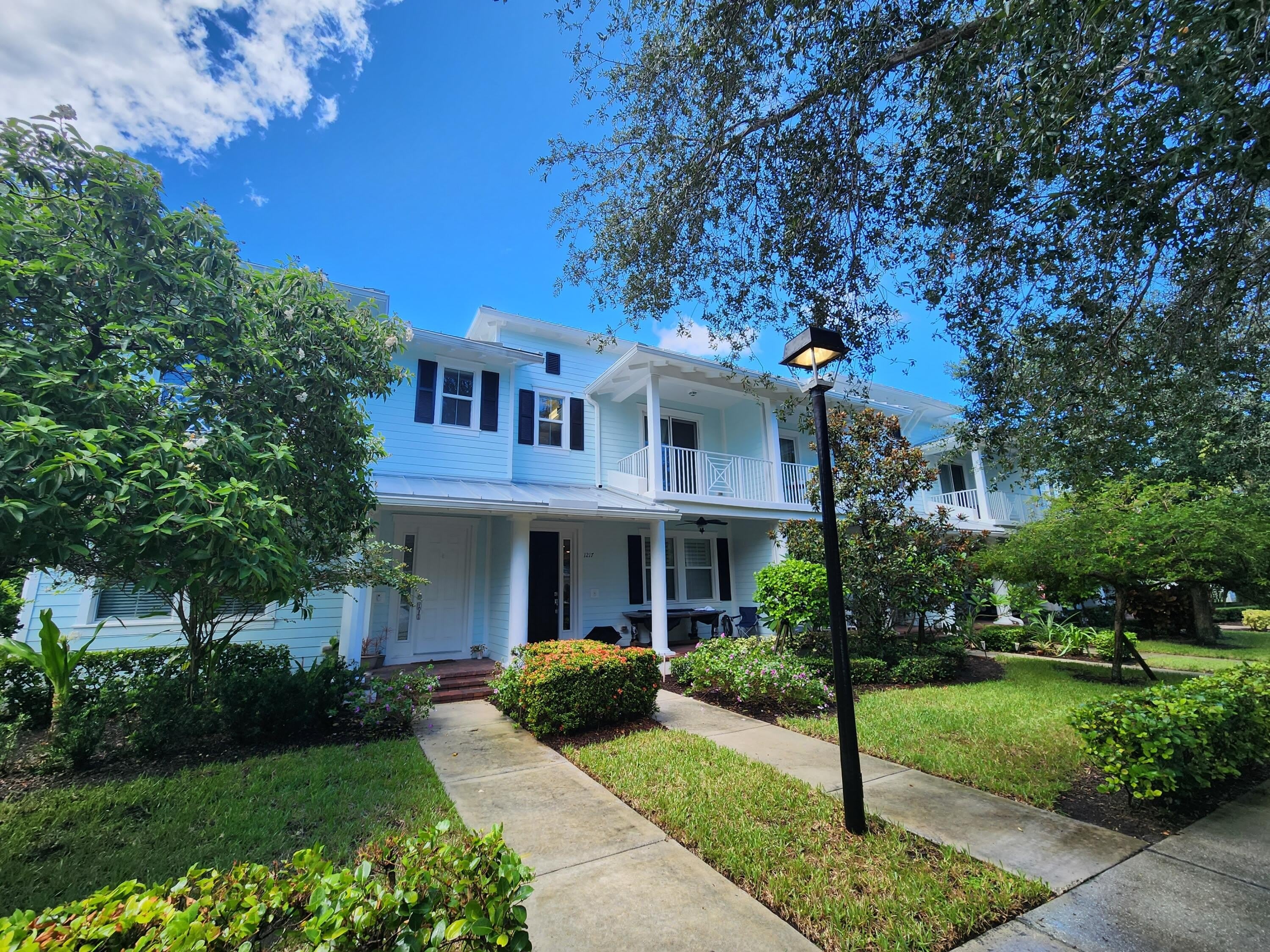 1217 Dakota Drive – photo 1