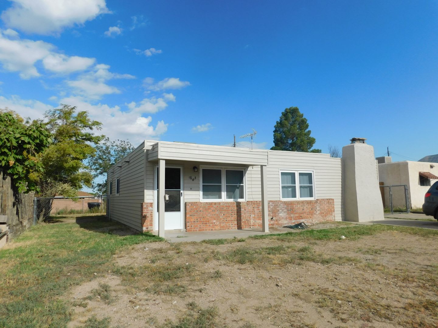 Showing starts September 16- Pretty nice, clean home. – photo 2