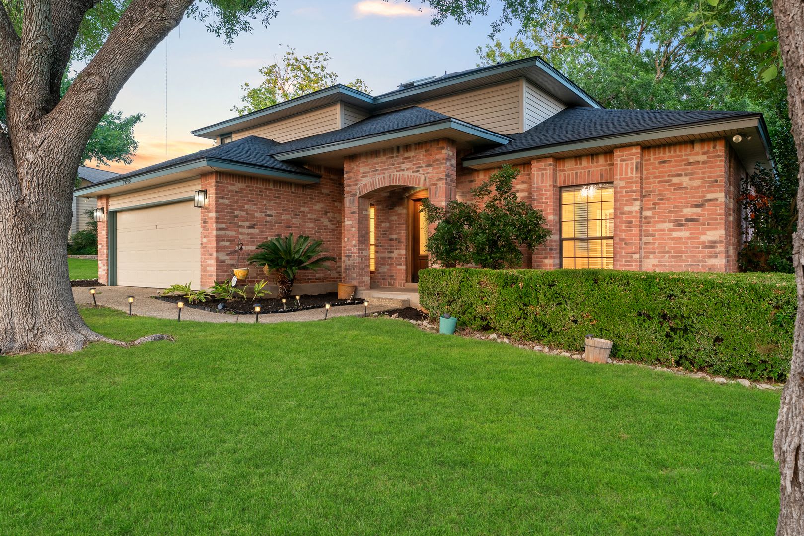 Elegant Carpet-Free Home with Updated Kitchen & Luxurious Primary Suite – photo 2