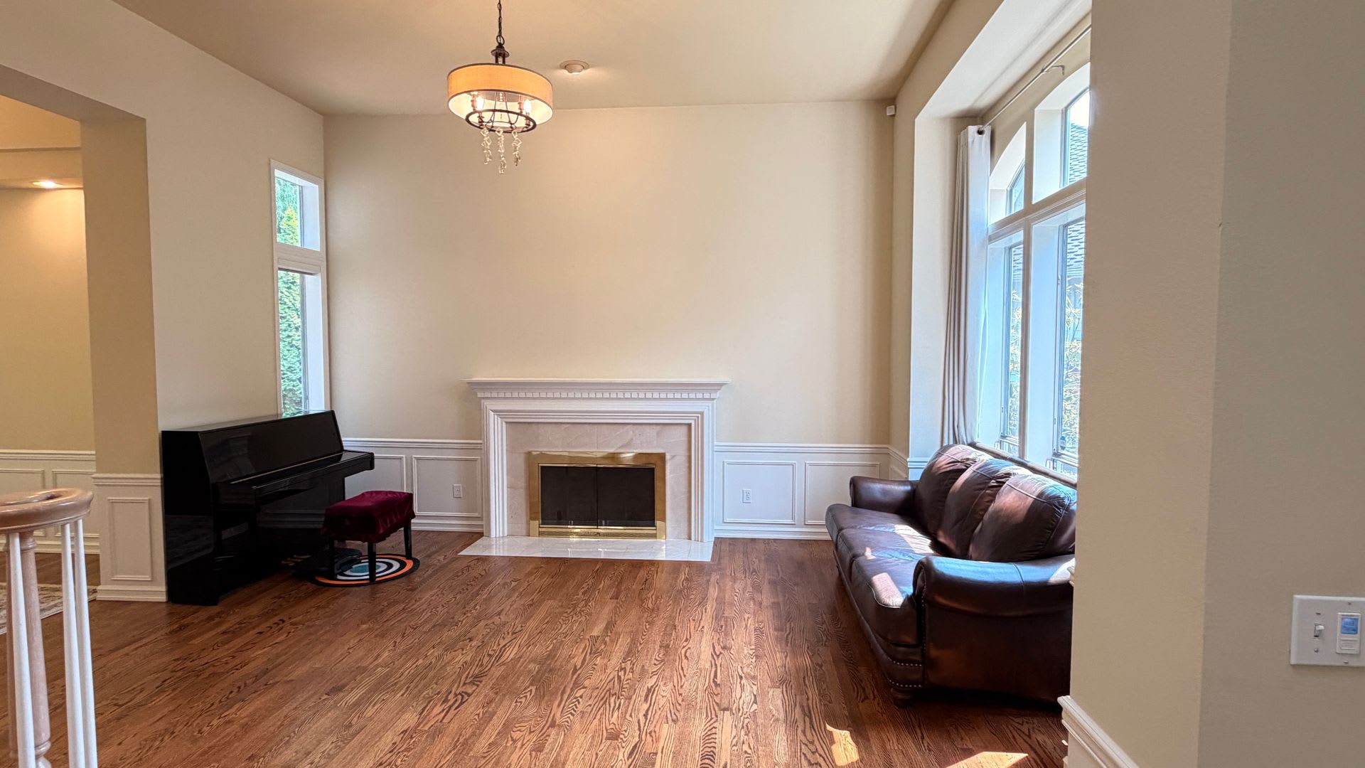 Beautiful Upgraded 4 Bedroom 2.75 Bath Home in Sammamish – photo 3