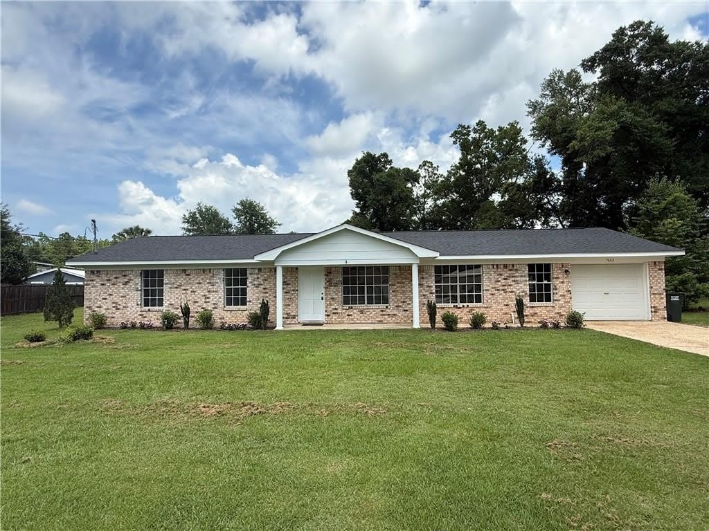 7662 Simmons Drive – photo 2